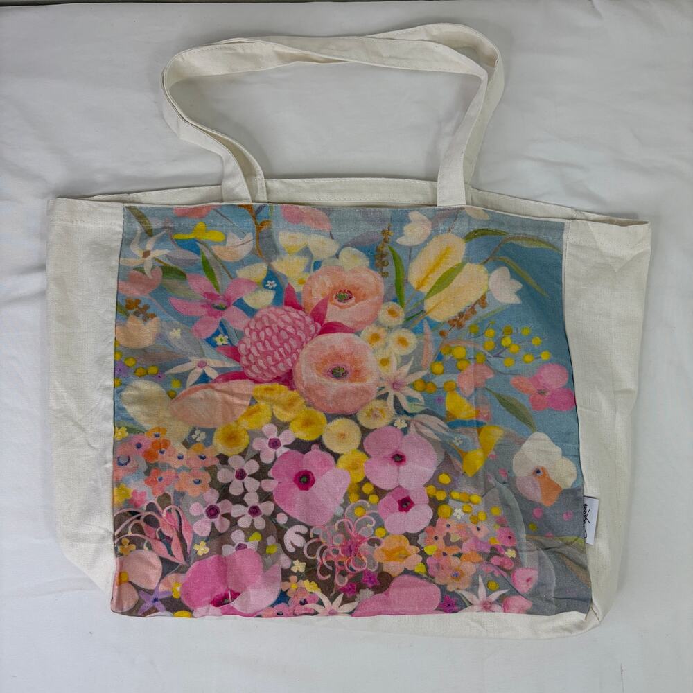 Claire Ishino Tote shopping bag handbag, floral print design, chic, cottage
